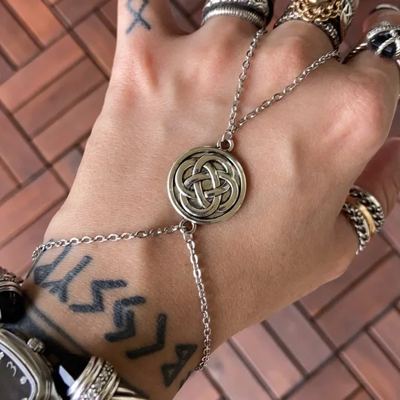 🔴 SALE ! red dot items are 2 for $25 . Bundle more than 3 and its $10 each 🙂 - Picture 7 of 14